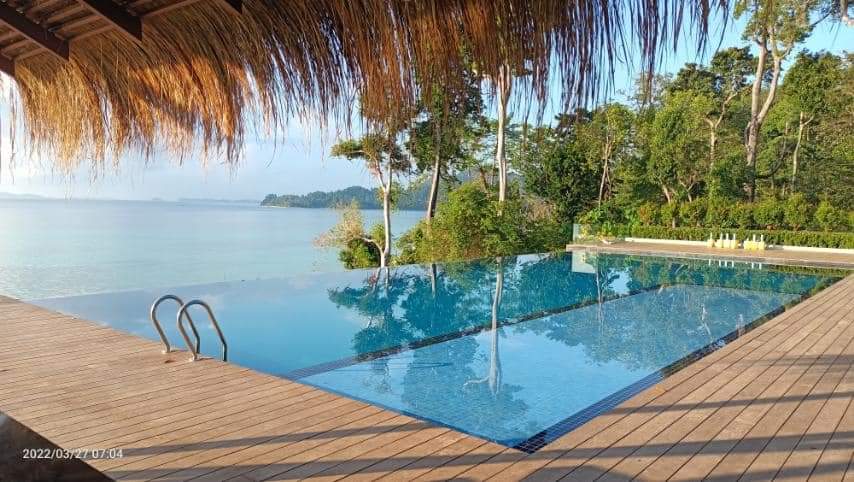 AALUA Resort Hotel Swimming Pool