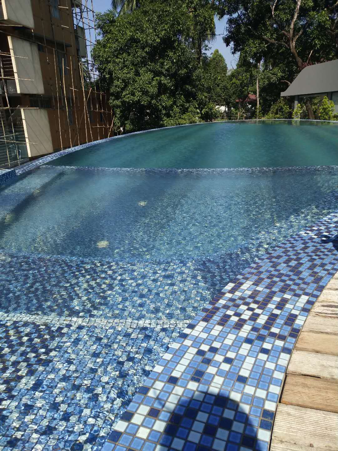 Davana Residence pool 3