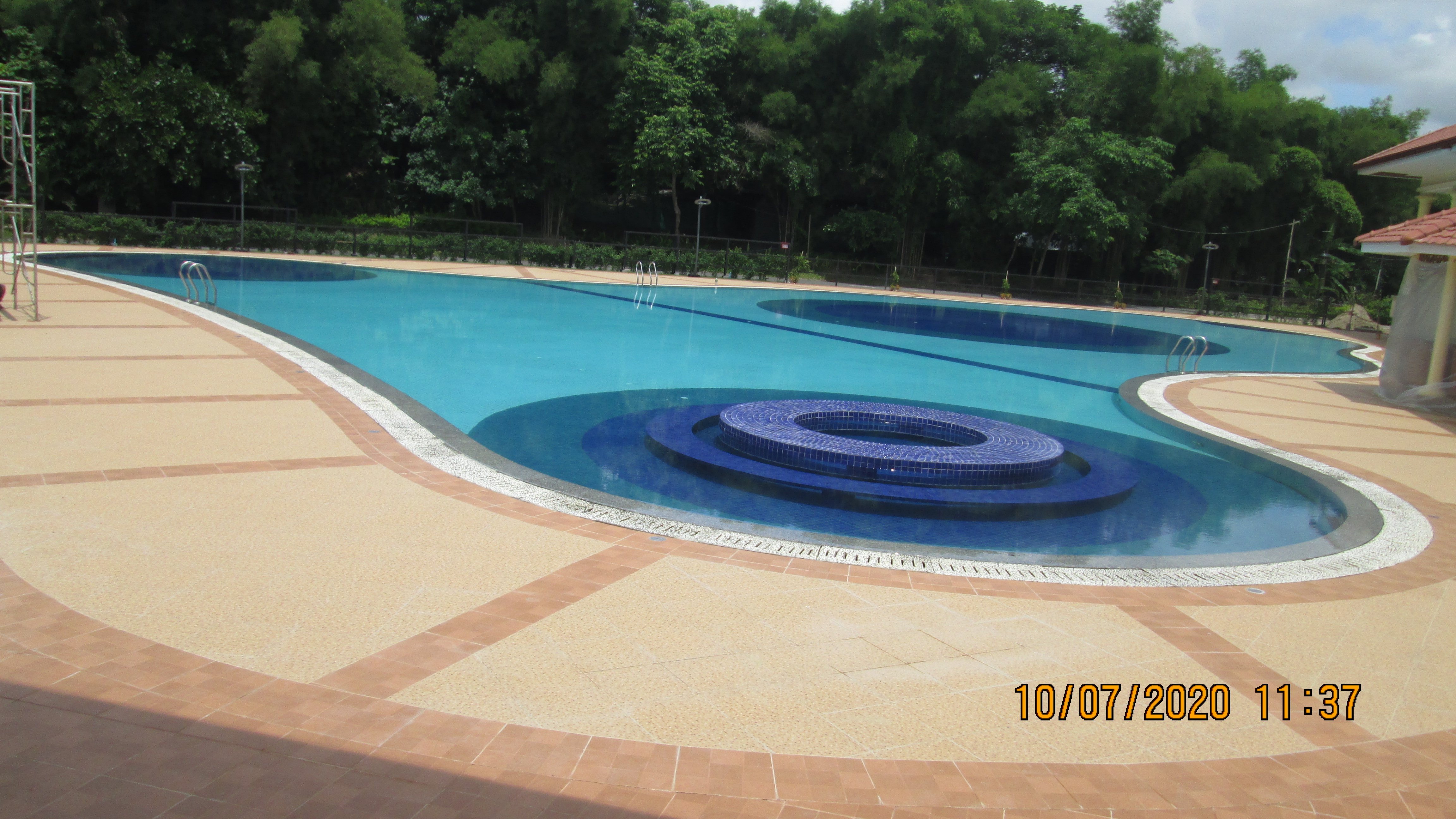 Hmawbi Village pool 2