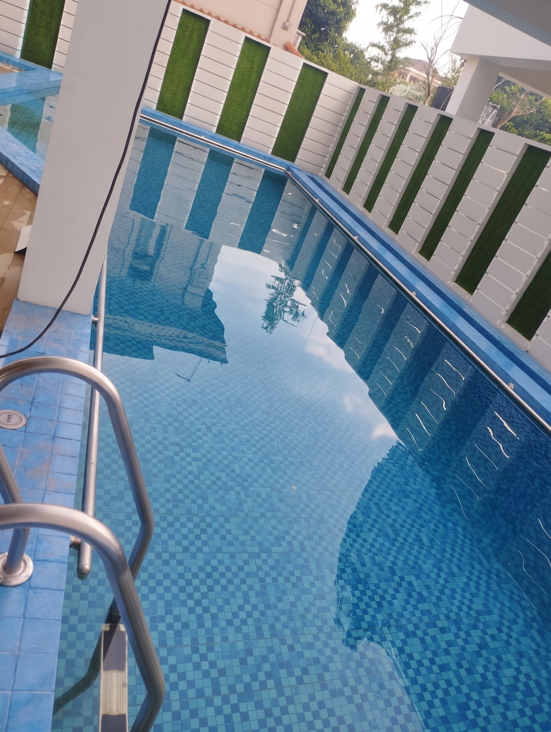 PDSYT Residence pool 2