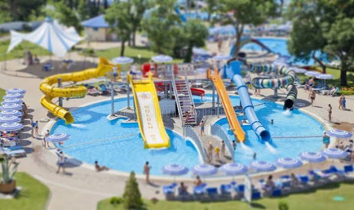 Golden Park Spa Land Water Theme Park Pool 8