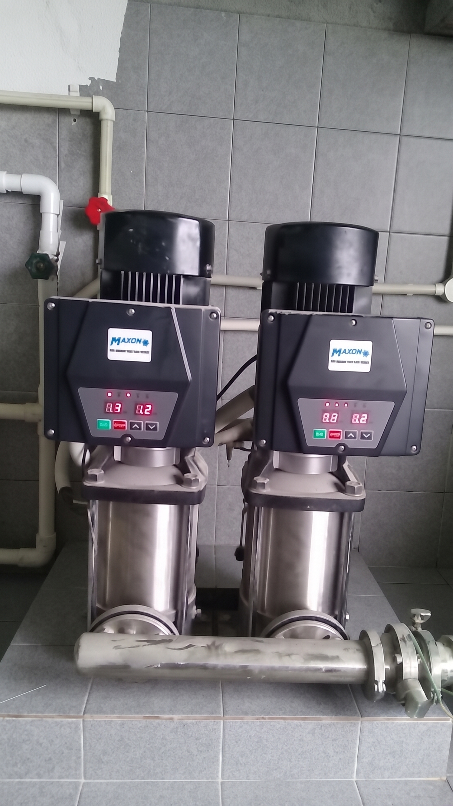 Grand Mercure Hotel booster pump photo 4
